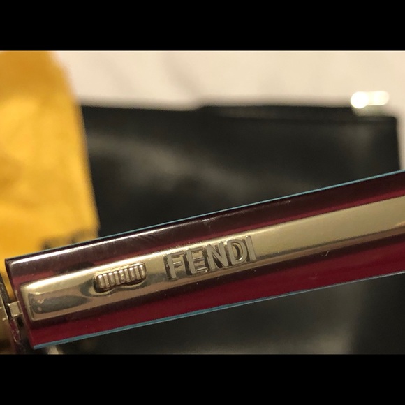 Fendi sunglasses - Picture 7 of 8